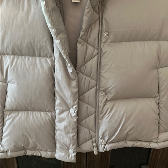 Lululemon Vest - Picture 5 of 7